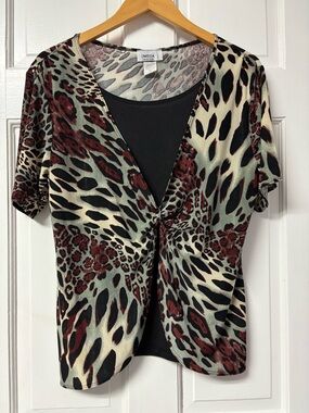 Omega Short-Sleeve Twist-Front Animal Print Top in Black and Burgundy